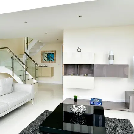 Just Stay Wales - Meridian Quay Penthouses Swansea Exterior photo