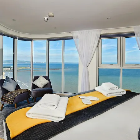 Just Stay Wales - Meridian Quay Penthouses Swansea Exterior photo
