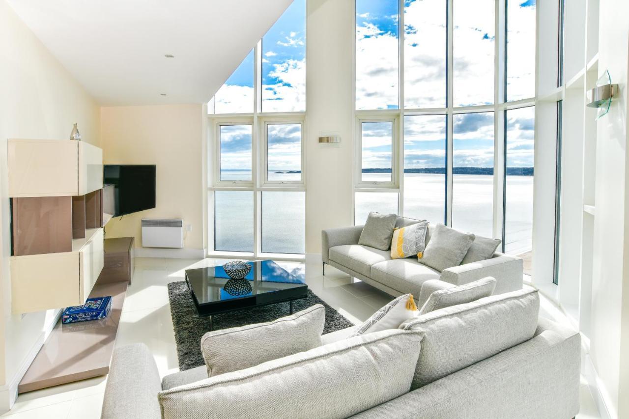 Just Wales - Meridian Quay Penthouses Apartment Swansea
